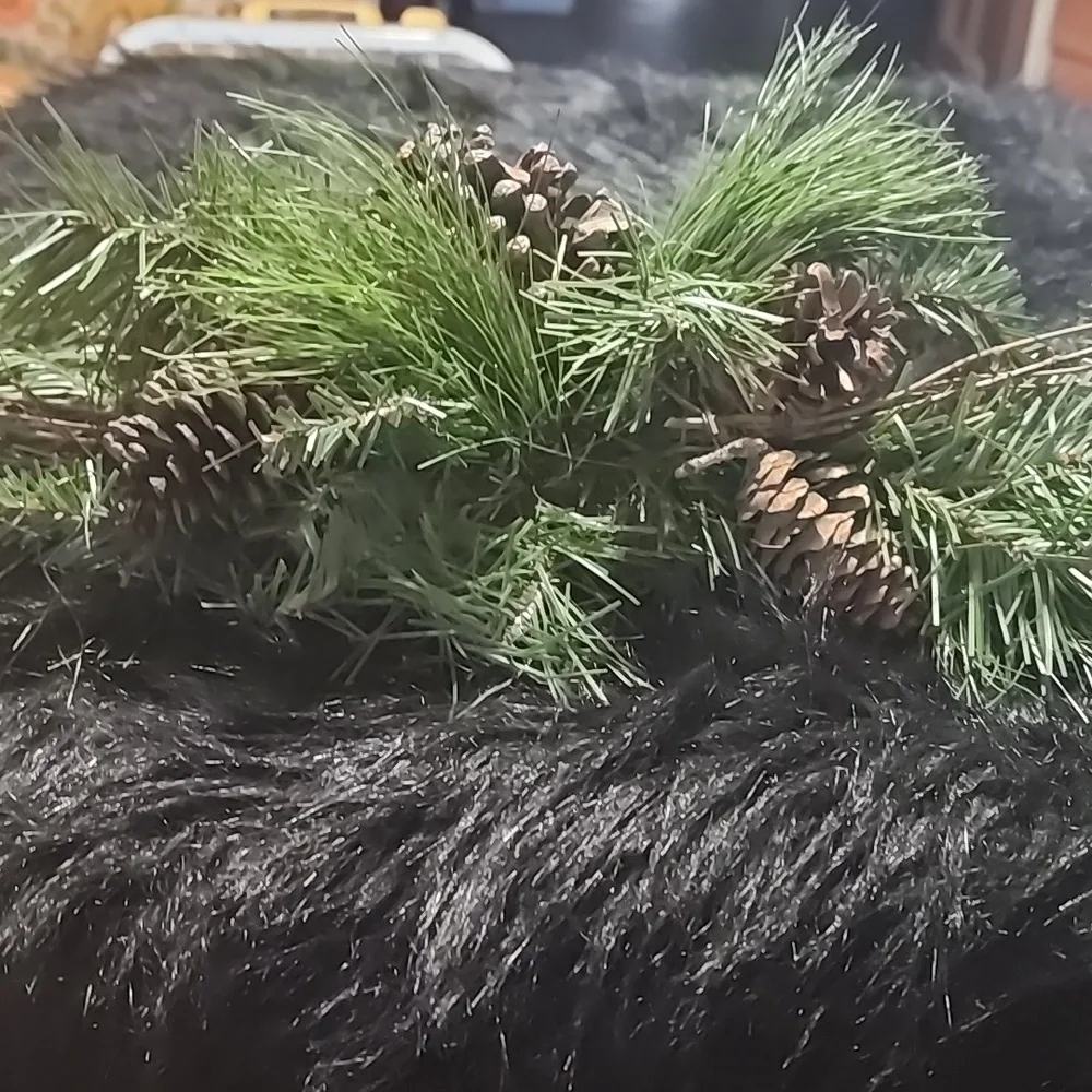 Festive Green Pinecone Holiday Garland. 1 SWAG 1 ROUNDED DECORATIVE.